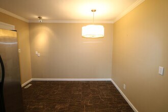 2815 Ashwood Dr in Winston-Salem, NC - Building Photo - Building Photo