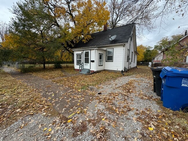 property at 2437 4th Ave