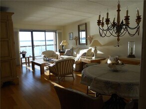 1412 Capella S in Newport, RI - Building Photo - Building Photo