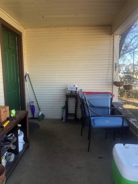 521 W Collins St in Denton, TX - Building Photo - Building Photo