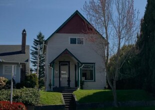 1250 Ellis St in Bellingham, WA - Building Photo - Building Photo