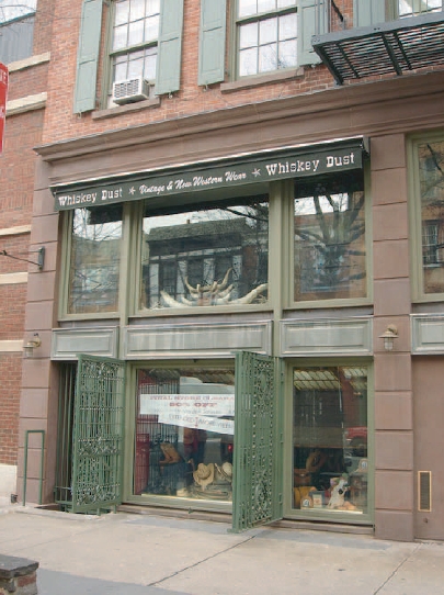 526 Hudson St in New York, NY - Foto de edificio - Building Photo