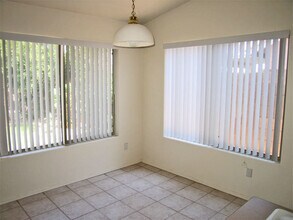 7314 E Naranja Ave in Mesa, AZ - Foto de edificio - Building Photo