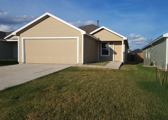 13506 Pelican Crossing in San Antonio, TX - Building Photo - Building Photo