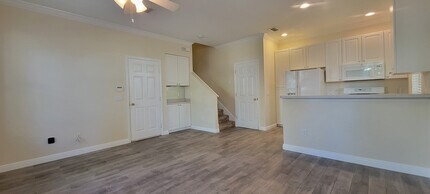 1112 Islamorada Ln in Tampa, FL - Building Photo - Building Photo