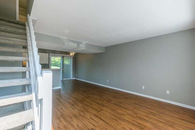 4946 Stoneybrook Blvd, Unit 15C in Hilliard, OH - Building Photo - Building Photo