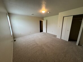 204 Meadow Dr-Unit -204-1 in Botkins, OH - Building Photo - Building Photo