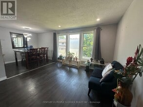 88-88 Avonwood Dr in Stratford, ON - Building Photo - Building Photo