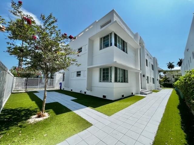 1521 Euclid Ave in Miami Beach, FL - Foto de edificio