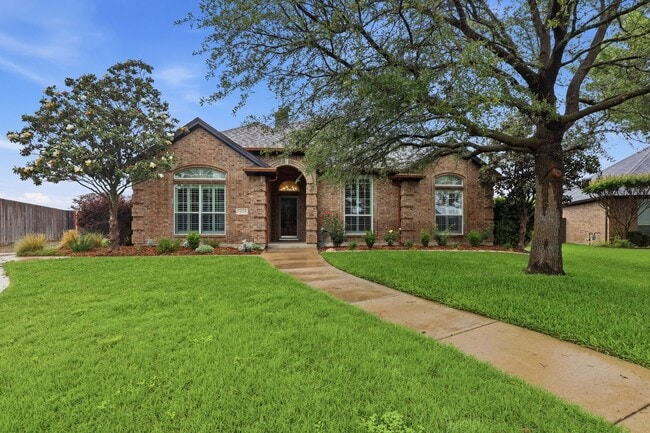 property at 1404 Chaucer Dr