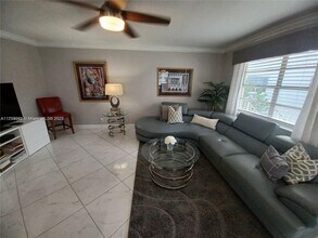 559 Normandy L in Delray Beach, FL - Building Photo - Building Photo