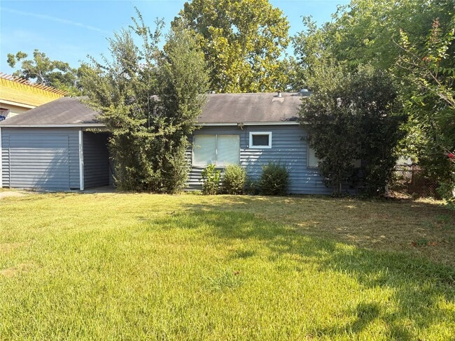 property at 4323 Groton Dr