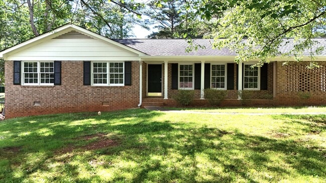 120 Watson Dr in Athens, GA - Building Photo - Building Photo