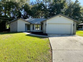 4075 S Ivanhoe Terrace in Inverness, FL - Building Photo