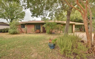 3209 Barton View Dr in Austin, TX - Building Photo