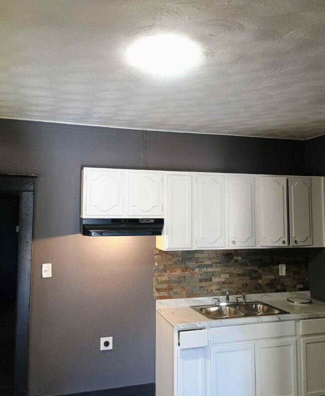 1547 E McLemore Ave in Memphis, TN - Building Photo - Building Photo