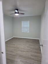 619 13th St in Galveston, TX - Foto de edificio - Building Photo