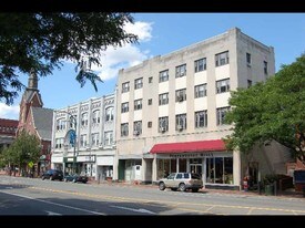184 Main St in Nashua, NH - Building Photo