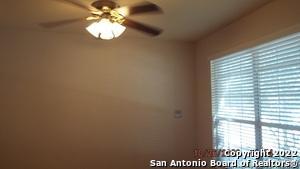 611 Campion Red in San Antonio, TX - Building Photo - Building Photo