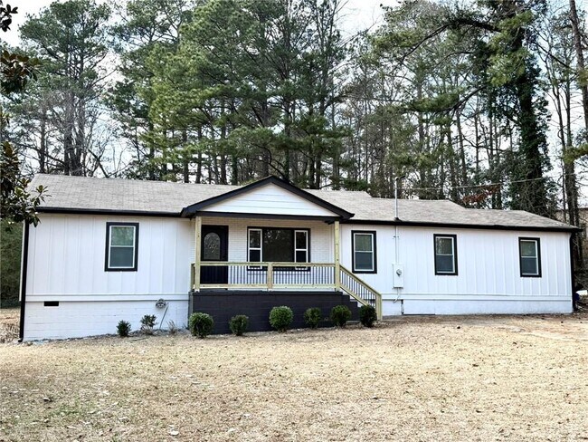 5854 Magnolia Dr in Austell, GA - Building Photo - Building Photo