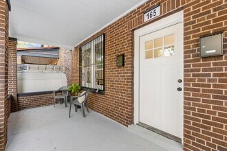 165 Van Nostrand Ave in Jersey City, NJ - Building Photo - Building Photo