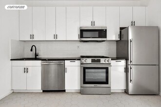 30-43 41st St in Queens, NY - Building Photo - Building Photo