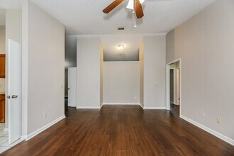 1870 Shadow Ridge Trail in Jacksonville, FL - Building Photo - Building Photo