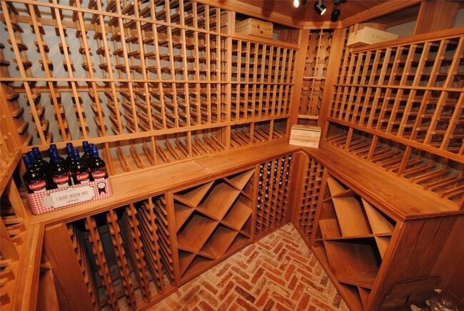 property at 302 Calle Sevilla Pl