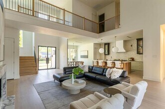 3815 Dunhaven Rd in Dallas, TX - Building Photo - Building Photo