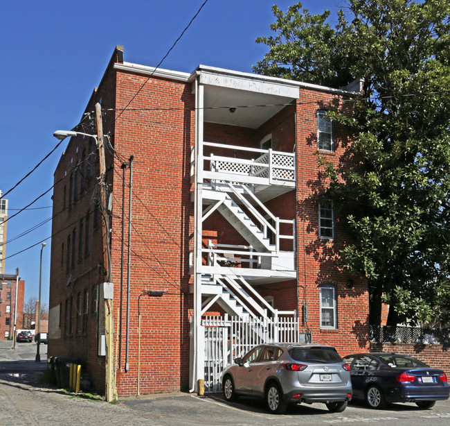 111 N Foushee St in Richmond, VA - Foto de edificio - Building Photo