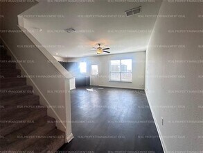 14310 Wrangler Wy in Dallas, TX - Building Photo - Building Photo