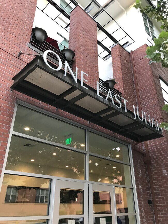 1 E Julian St, Unit 311 in San Jose, CA - Building Photo - Building Photo