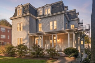 7 Fairfield Ave in Norwalk, CT - Building Photo