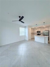 14161 Heritage Landing Blvd in Punta Gorda, FL - Foto de edificio - Building Photo