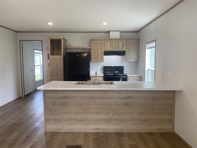 535 Canterbury Ct in Timmonsville, SC - Building Photo - Building Photo