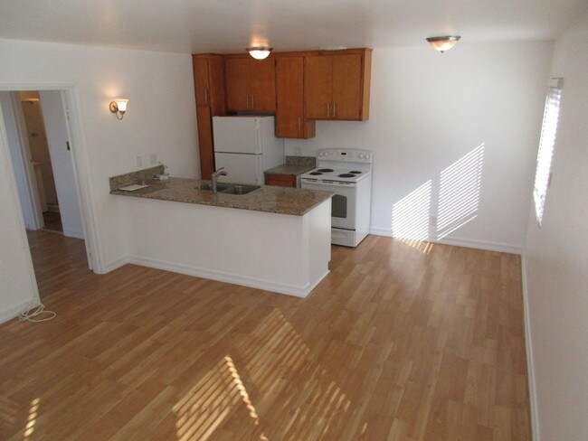 22 62nd Pl-Unit -5 in Long Beach, CA - Foto de edificio - Building Photo