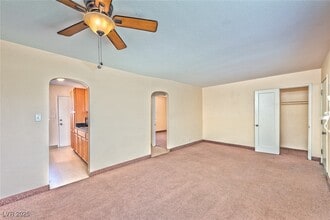 216 N 10th St in Las Vegas, NV - Building Photo - Building Photo