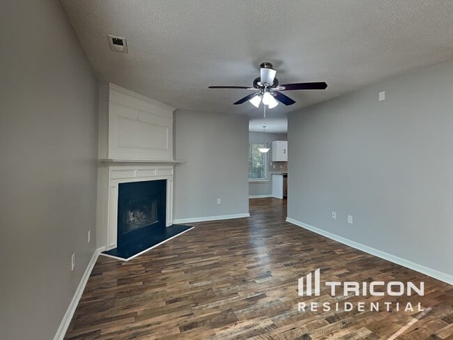 4213 Ivy Hill Rd in Raleigh, NC - Building Photo - Building Photo