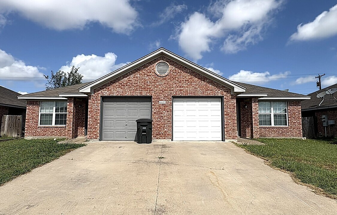 6600 Temora Loop, Unit B in Killeen, TX - Foto de edificio