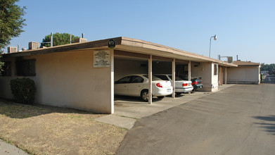 4510 E Sierra Madre Ave in Fresno, CA - Building Photo - Building Photo