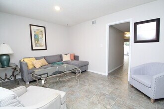 416 Waycross Ave in Pensacola, FL - Building Photo - Building Photo