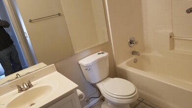 12214 N 41st Dr in Phoenix, AZ - Building Photo - Building Photo