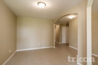 316 Summer Horse Dr in La Marque, TX - Foto de edificio - Building Photo