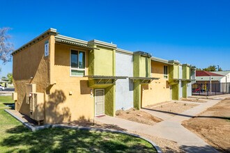 Foothills Village in Phoenix, AZ - Building Photo - Primary Photo