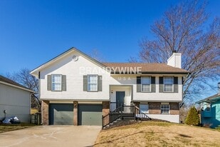 3408 S Shrank Ct in Independence, MO - Building Photo