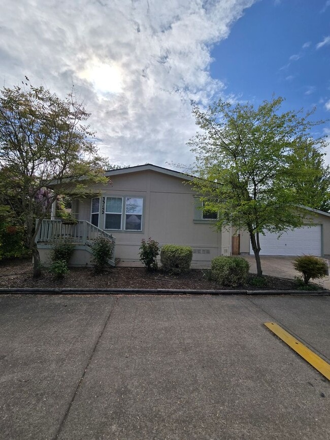 property at 33152 Fuchsia Ln