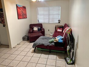 334-336 Craddock Ave-Unit -336 in San Marcos, TX - Building Photo - Building Photo