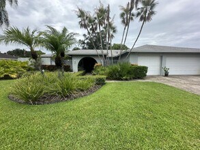 2780 Landmark Dr in Clearwater, FL - Building Photo - Building Photo