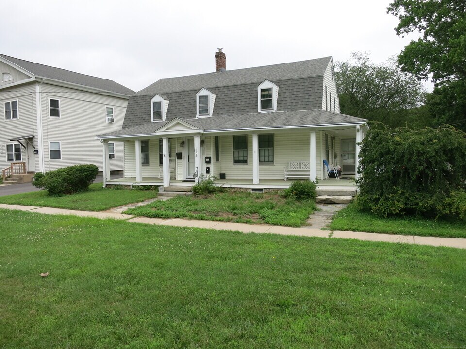159 S Main St in Colchester, CT - Building Photo