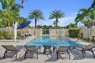 905 N Federal Hwy, Unit SI ID1504020P in Lake Worth Beach, FL - Foto de edificio - Building Photo